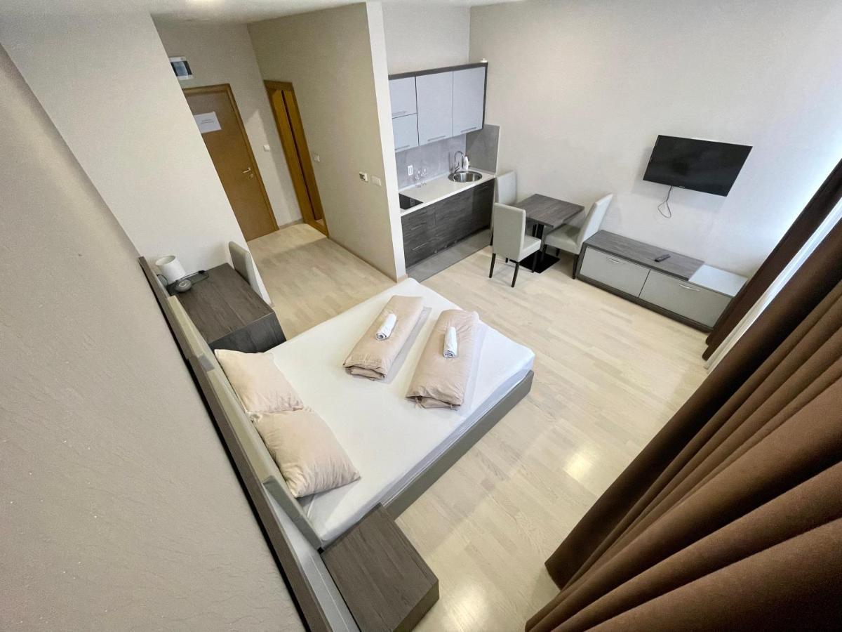 La Casa Apartments Баня-Лука Экстерьер фото